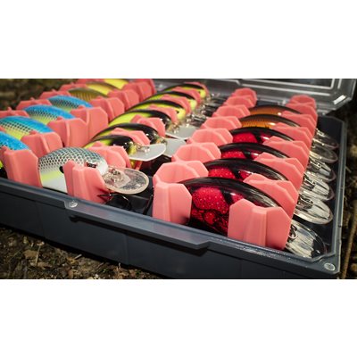 GRUV FISHING HARD BAIT BOX image 1
