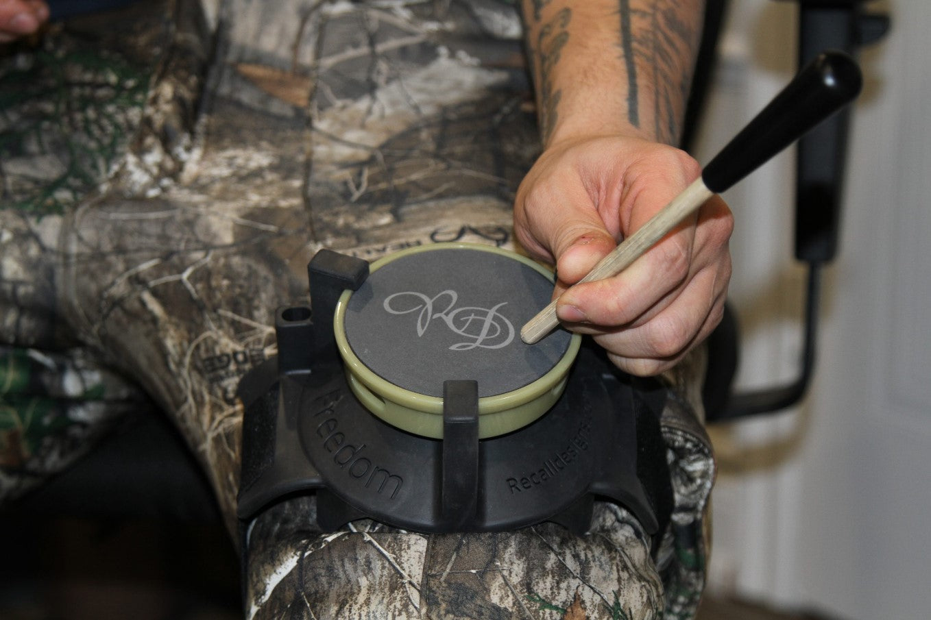 RECALL DESIGNS SUPPORT POUR POT-CALL FREEDOM image 1